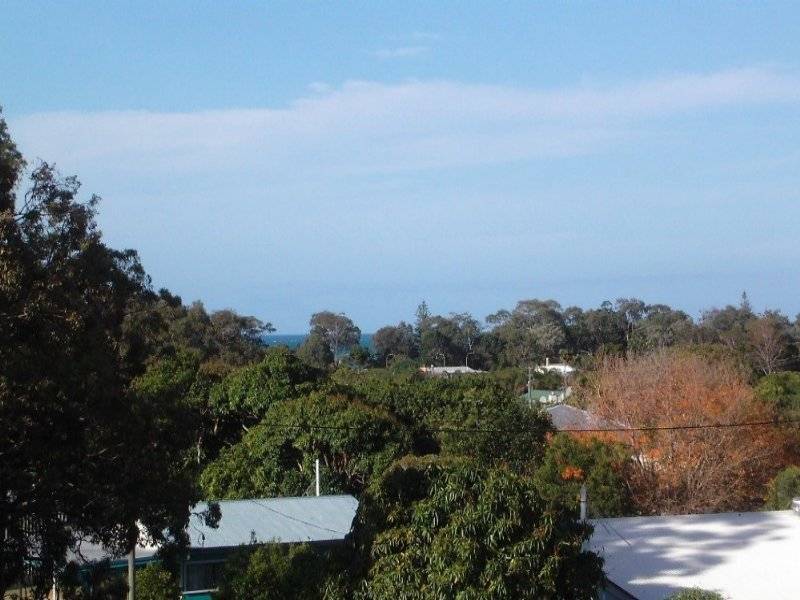 9 Jacaranda Drive, Torquay QLD 4655