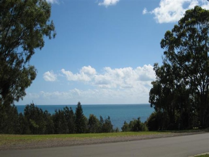 44 Esplanade, Point Vernon QLD 4655