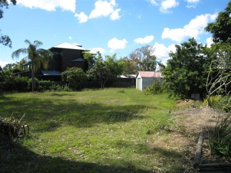 44 Esplanade, Point Vernon QLD 4655