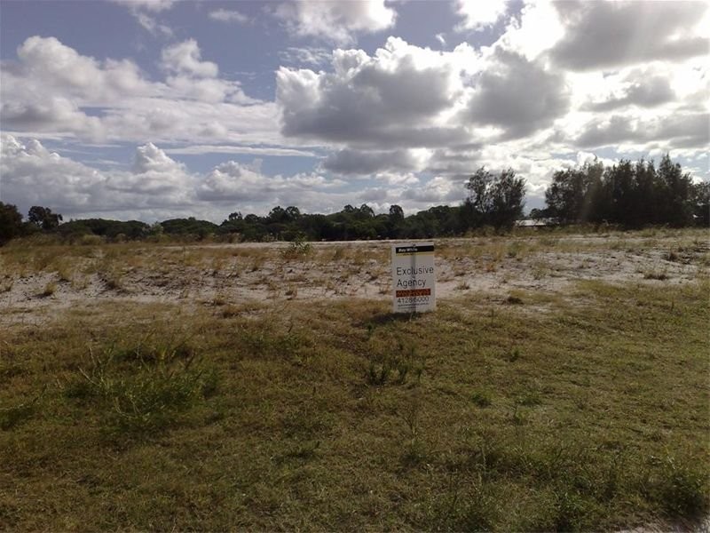 63 Beach Drive, Burrum Heads QLD 4659