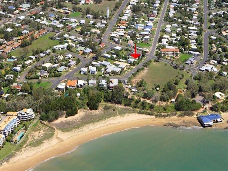 14 Dayman Street, Urangan QLD 4655