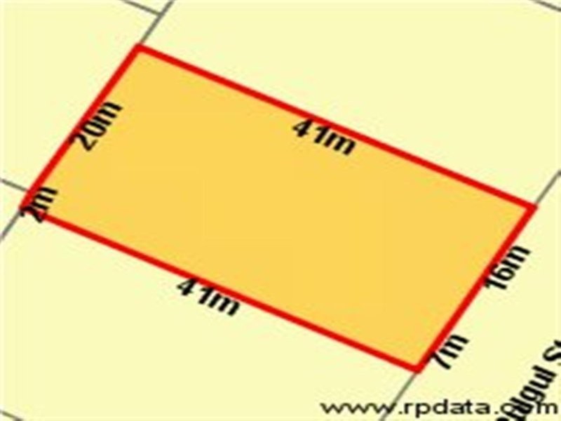 199 Pulgul Street, Urangan QLD 4655