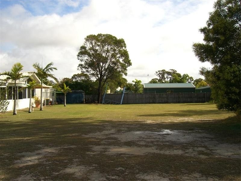 199 Pulgul Street, Urangan QLD 4655
