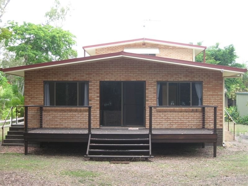 42 Kingfisher Parade, Toogoom QLD 4655