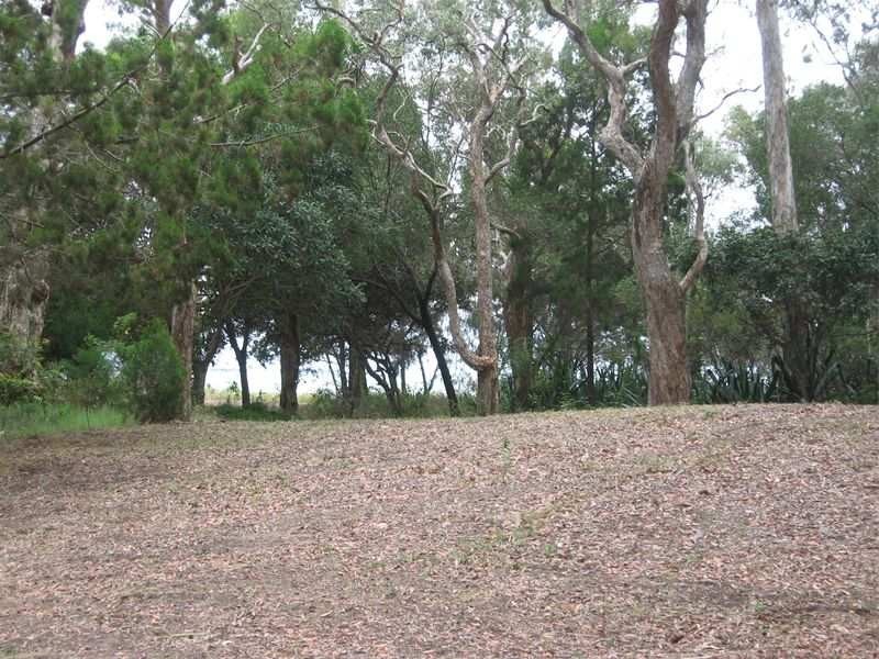 42 Kingfisher Parade, Toogoom QLD 4655