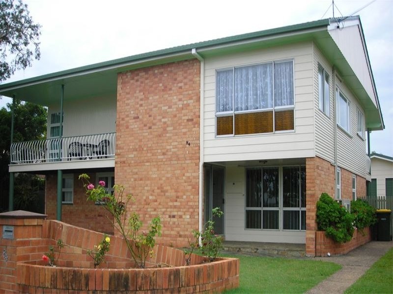 84 Miller Street, Urangan QLD 4655