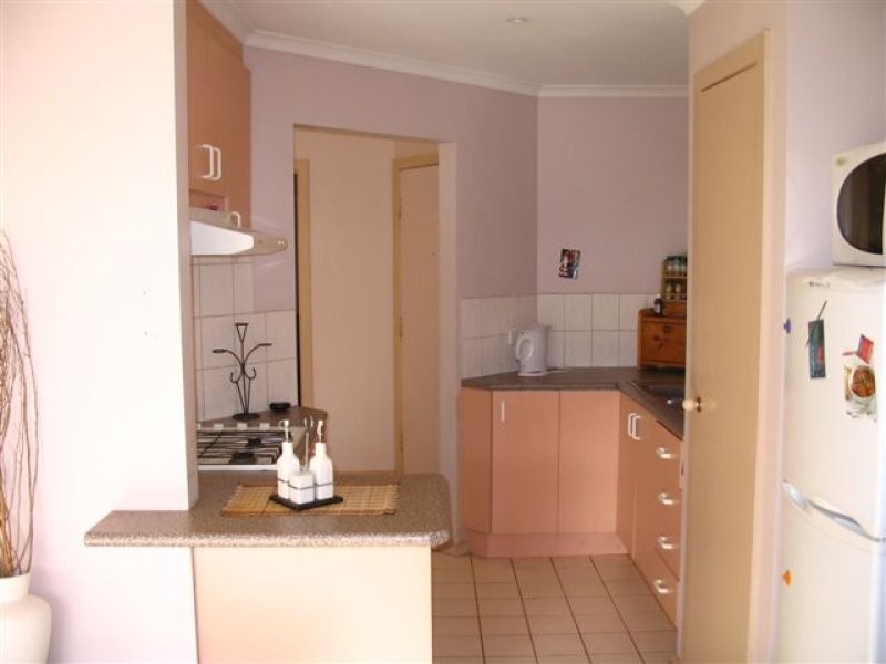 8 Brecon Nook, Craigieburn VIC 3064