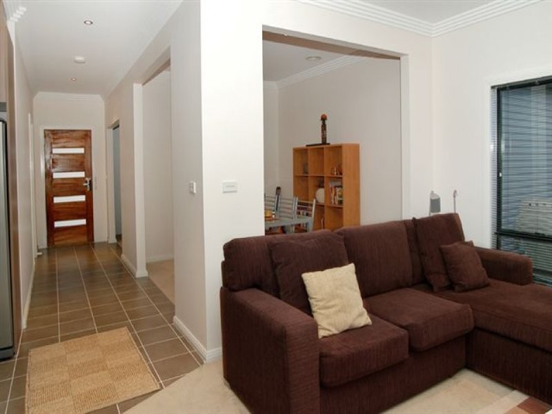 16 Brighton Place, Craigieburn VIC 3064