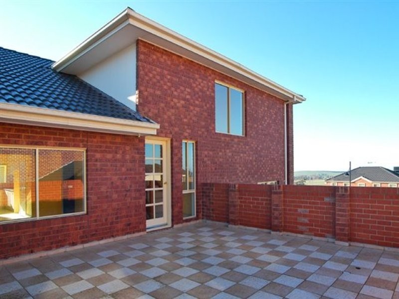 42 Excelsior Heights, Craigieburn VIC 3064