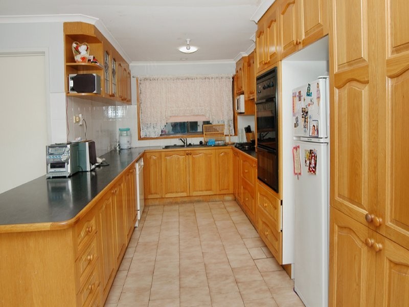 3 Rokeby Crescent, Craigieburn VIC 3064