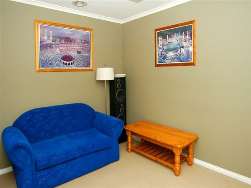 7 Tigris Court, Roxburgh Park VIC 3064