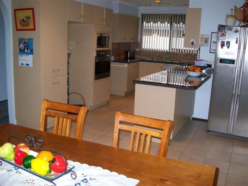 35 Bainbridge close, Craigieburn VIC 3064
