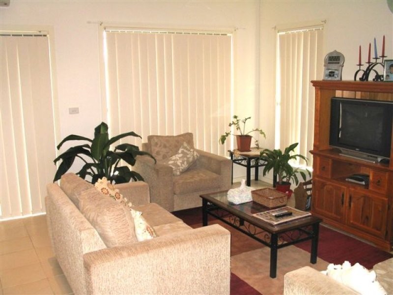 14 Ballarat Court, Craigieburn VIC 3064