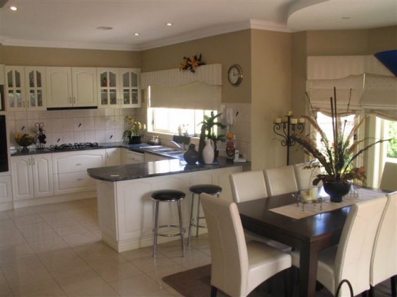 35 Masters Circuit, Roxburgh Park VIC 3064