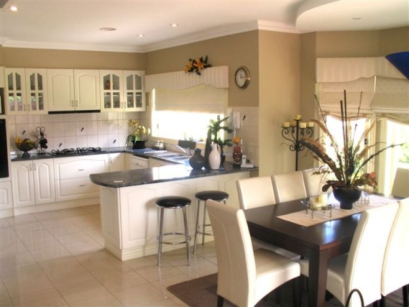35 Masters Circuit, Roxburgh Park VIC 3064
