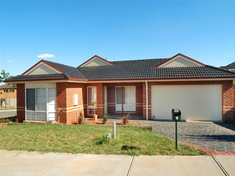 6 Earl Grove, Craigieburn VIC 3064