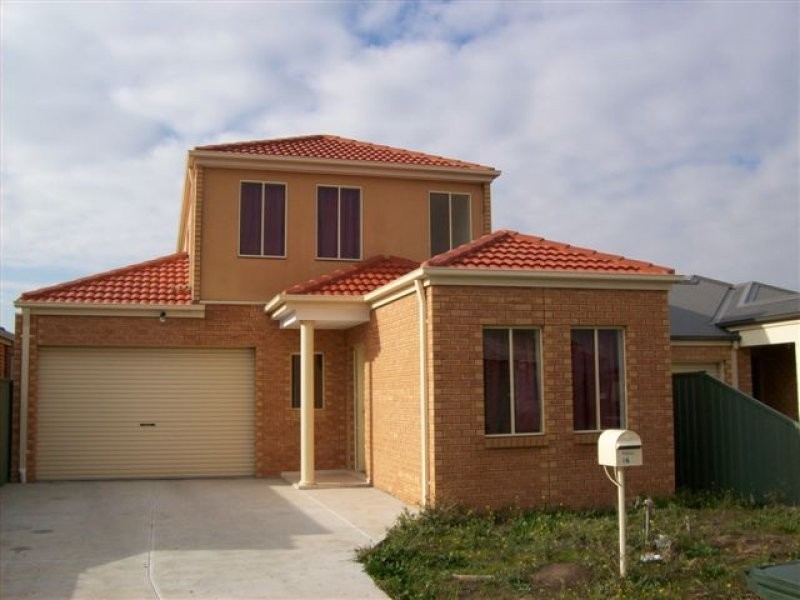 16 King Glen, Craigieburn VIC 3064
