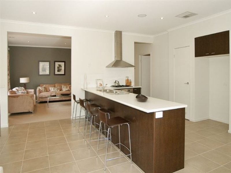 15 Grosvenor Square, Craigieburn VIC 3064