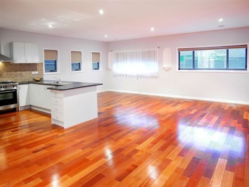 108 Malcolm Creek Parade, Craigieburn VIC 3064