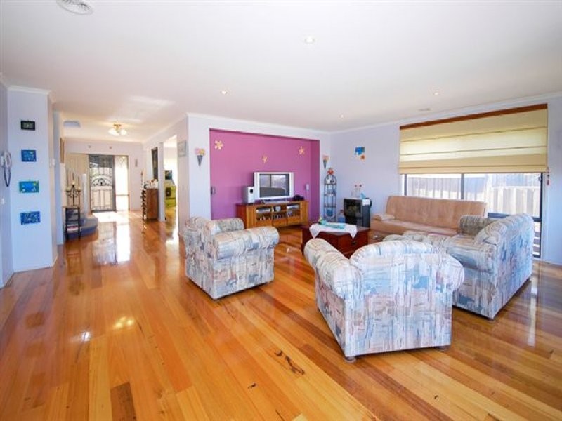 51 Excelsior Heights, Craigieburn VIC 3064