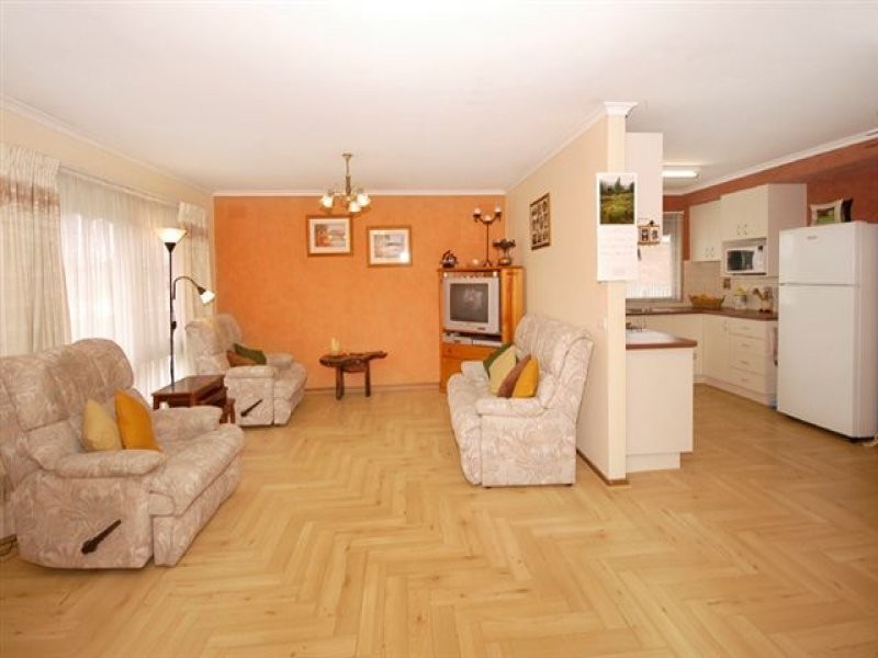 6 Telford Court, Meadow Heights VIC 3048