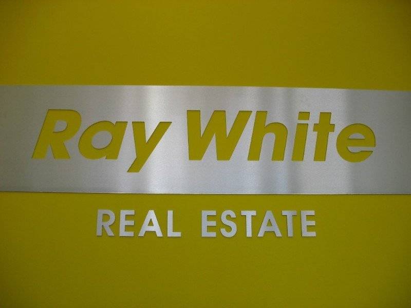 2 Merz Place, Roxburgh Park VIC 3064