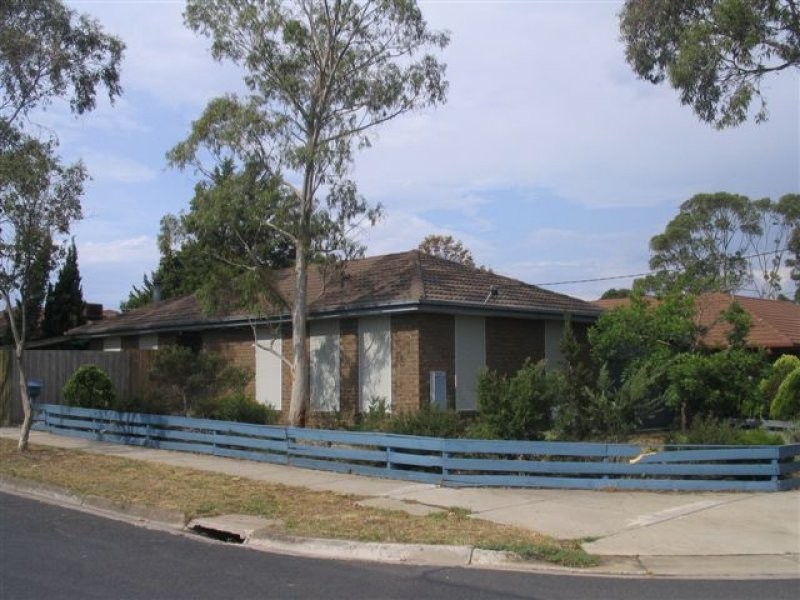 74 Keith Avenue, Sunbury VIC 3429