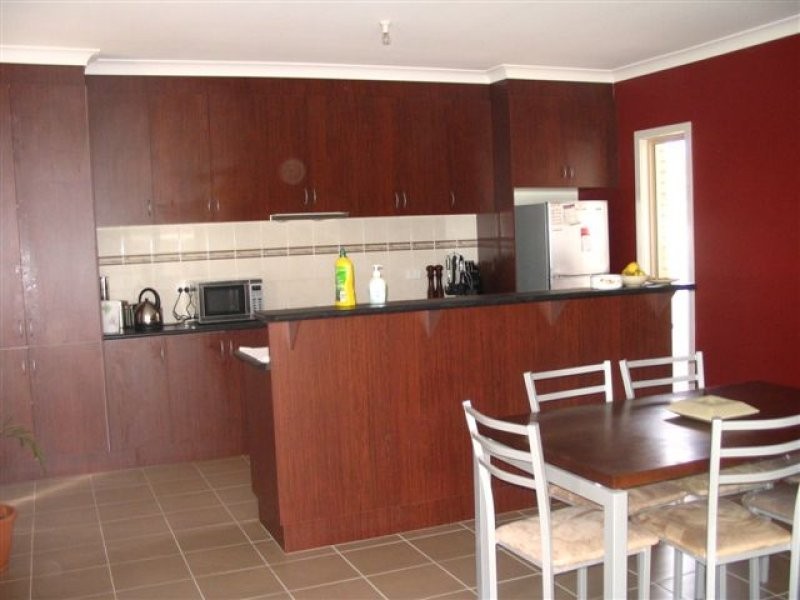 13 Aldercress Close, Craigieburn VIC 3064