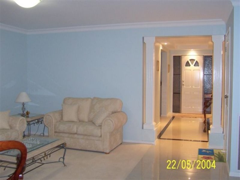 8 Ebro Court, Roxburgh Park VIC 3064