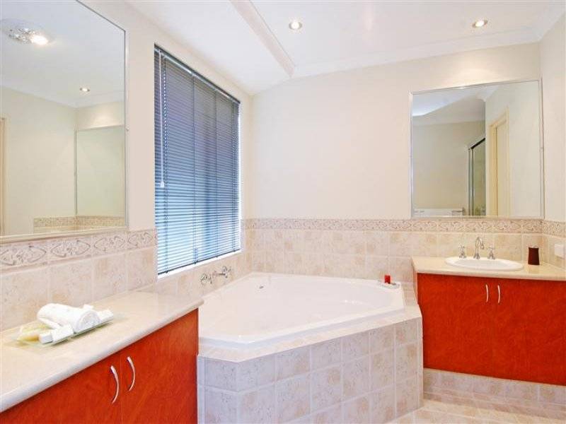 33 Benson Way, High Wycombe WA 6057