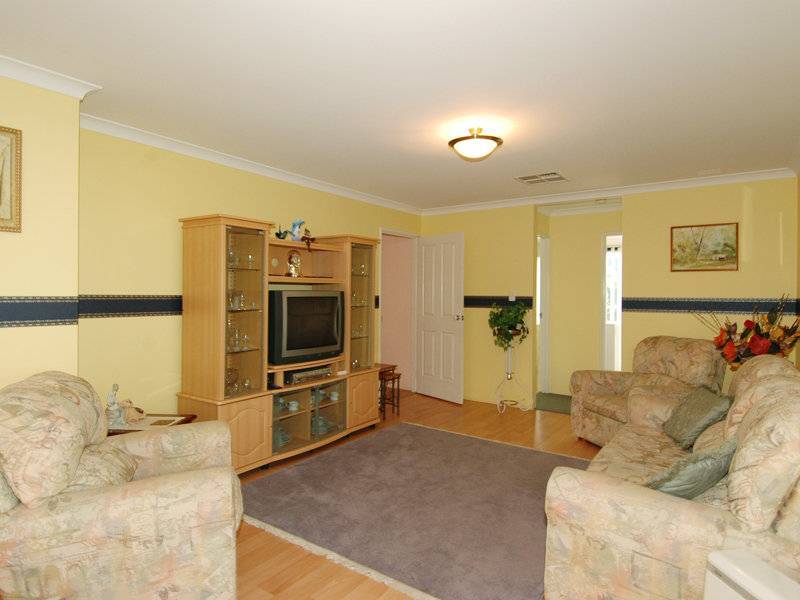 18 Benson Way, High Wycombe WA 6057