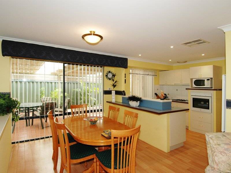18 Benson Way, High Wycombe WA 6057