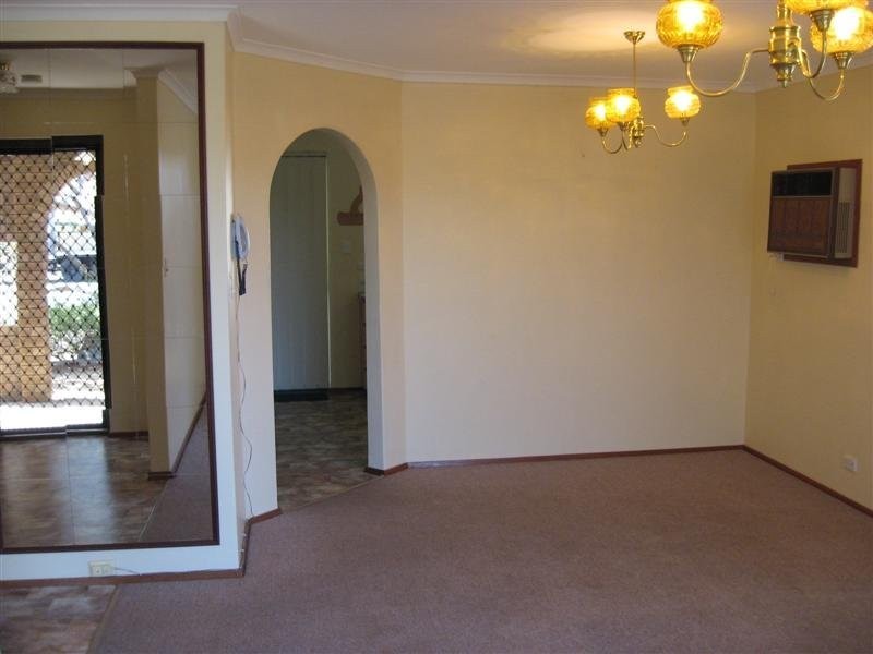 13 Burtonia Way, Forrestfield WA 6058