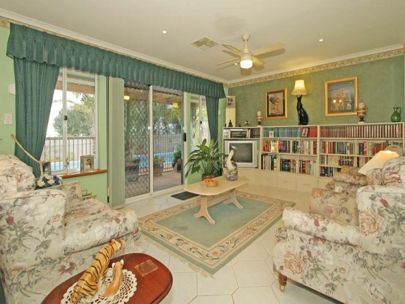 21 Waterford Circuit, Seaford Rise SA 5169