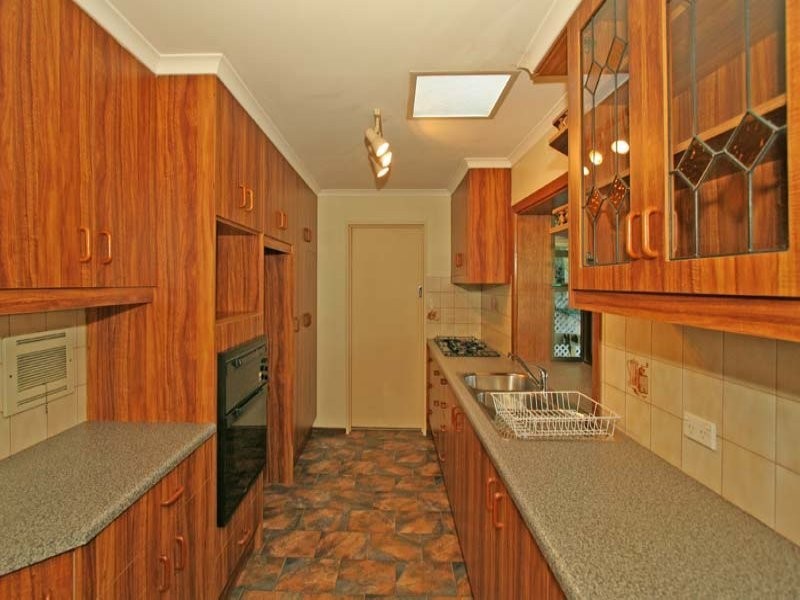 94 Carbenet Drive, Hackham SA 5163