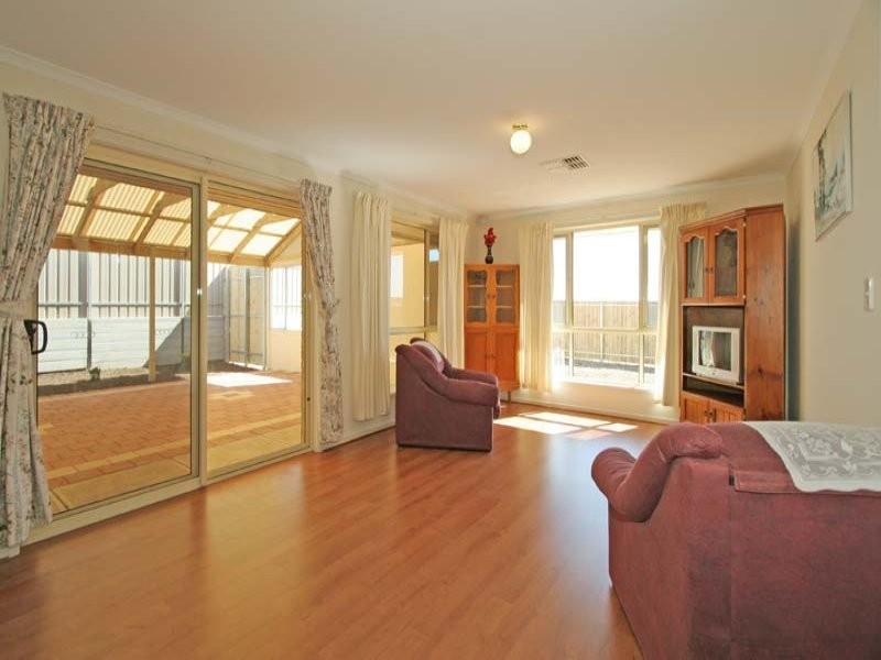 4 Torquay Drive, Seaford Rise SA 5169
