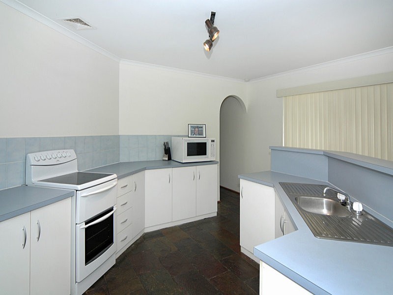 44 Sir James Hardy Way, Woodcroft SA 5162