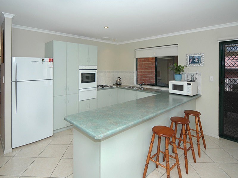 4 Brampton Court, Hallett Cove SA 5158