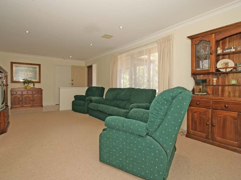 6 Elmwood Court, Onkaparinga Hills SA 5163