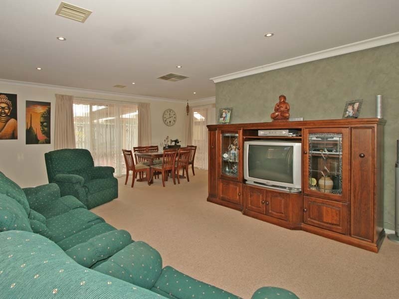 6 Elmwood Court, Onkaparinga Hills SA 5163