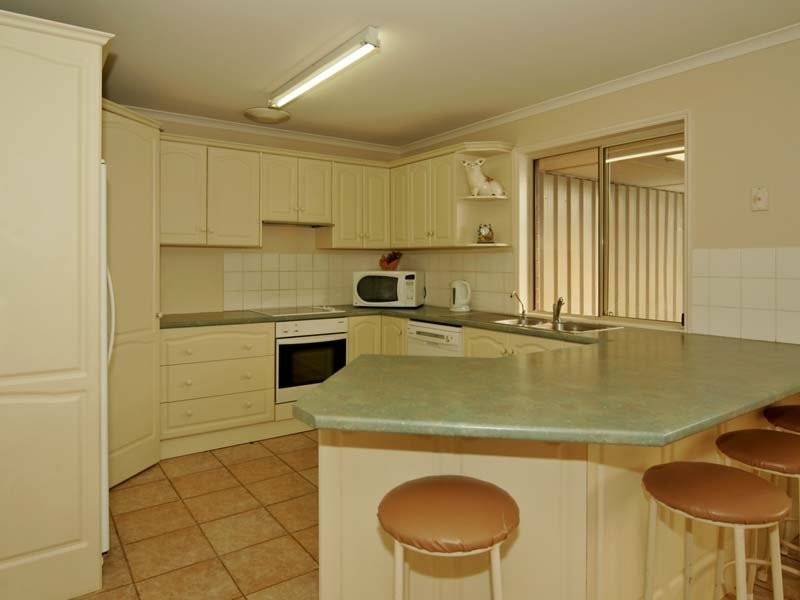 31 Grand Boulevard, Seaford Rise SA 5169