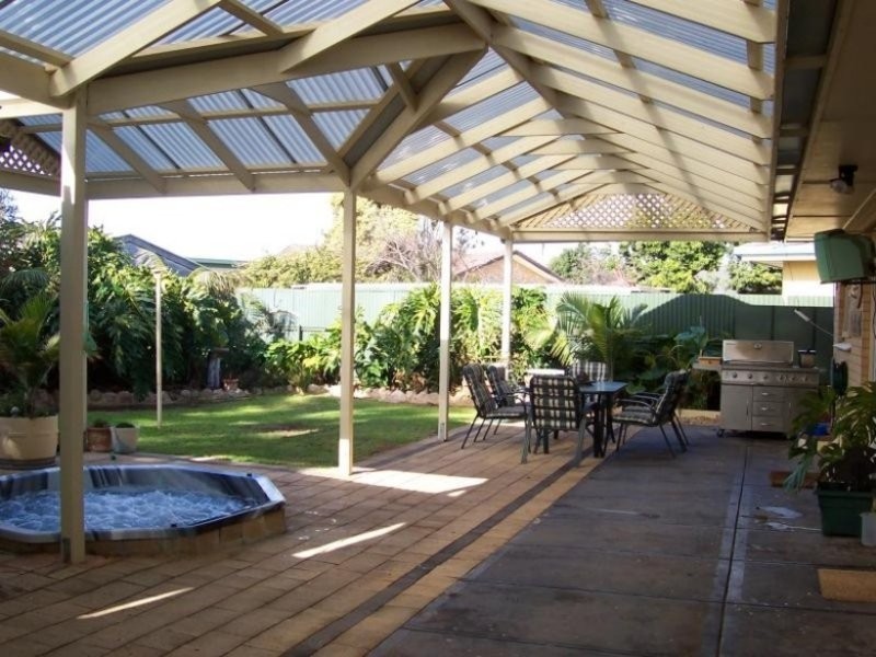 202 Esplanade, Port Noarlunga South SA 5167