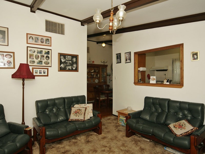 22 Hagen Crescent, Hackham West SA 5163