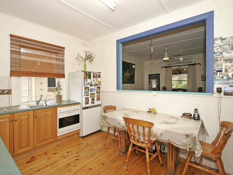 11 Keirana Avenue, Port Noarlunga SA 5167