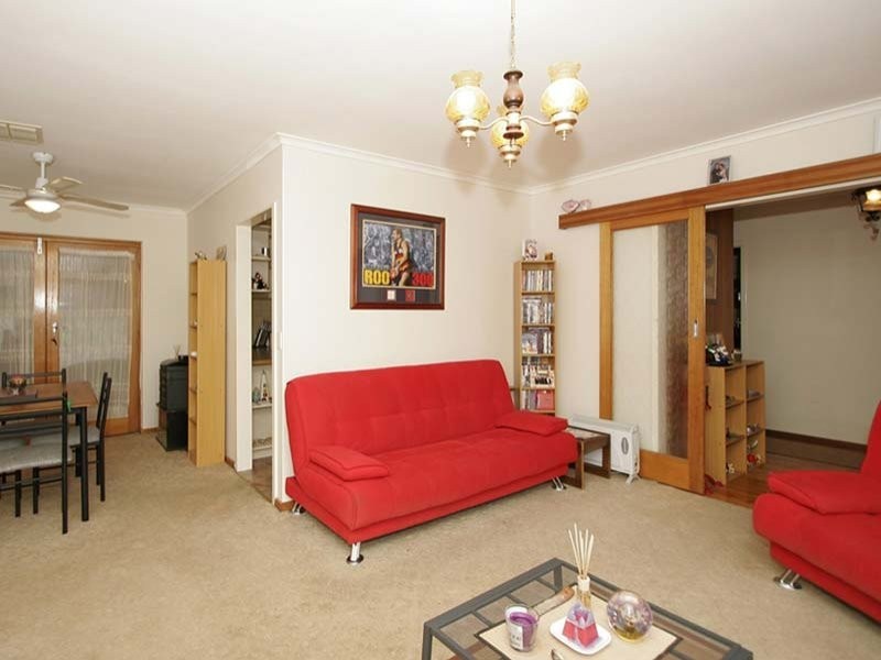 7 Petersen Crescent, Port Noarlunga SA 5167
