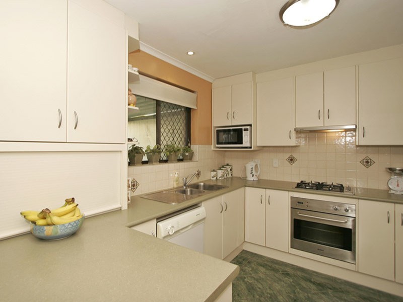 5 Solomon Court, Morphett Vale SA 5162