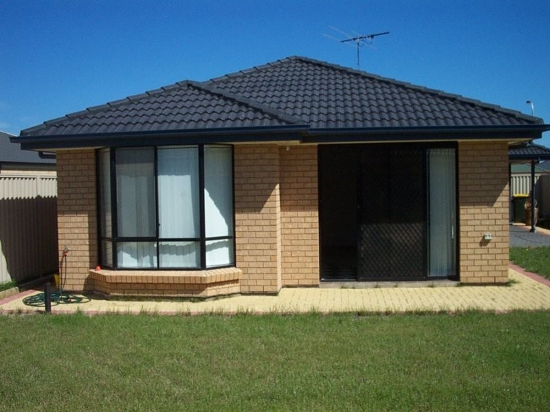 98 Pridham Boulevard, Aldinga Beach SA 5173