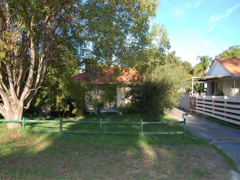 52 Andrews Road, Wilson WA 6107
