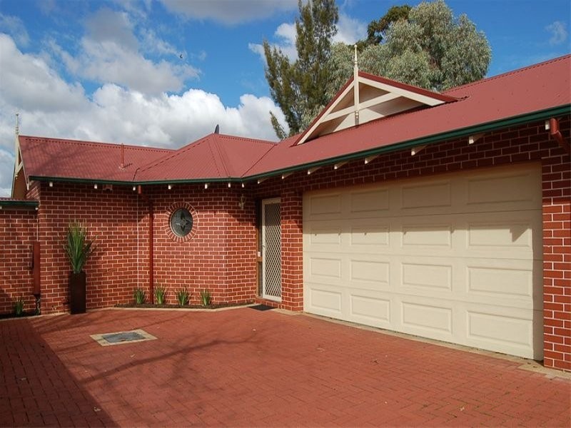 16C Rathay Street, Victoria Park WA 6100