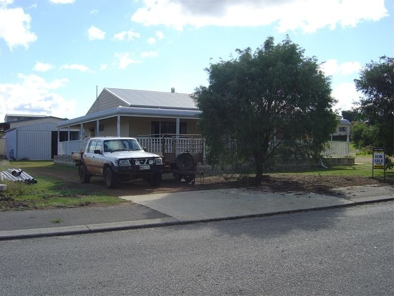 32 Roderick Street, Bremer Bay WA 6338